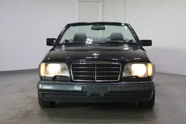 1995 Mercedes-Benz E Class E320 Cabriolet 3.2L | LOW MILEAGE | R - Photo 9