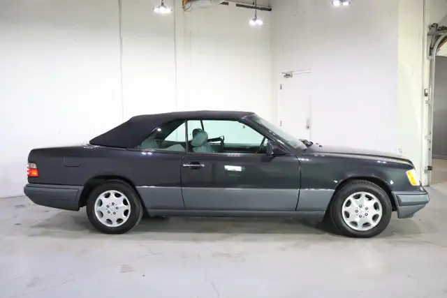 1995 Mercedes-Benz E Class E320 Cabriolet 3.2L | LOW MILEAGE | R - Photo 14