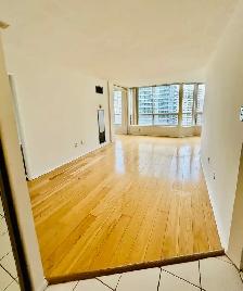 MISSISSAUGA CITY CENTRE LARGE ALL-INCLUSIVE SUITE AVAILABLE NOW - Photo 18