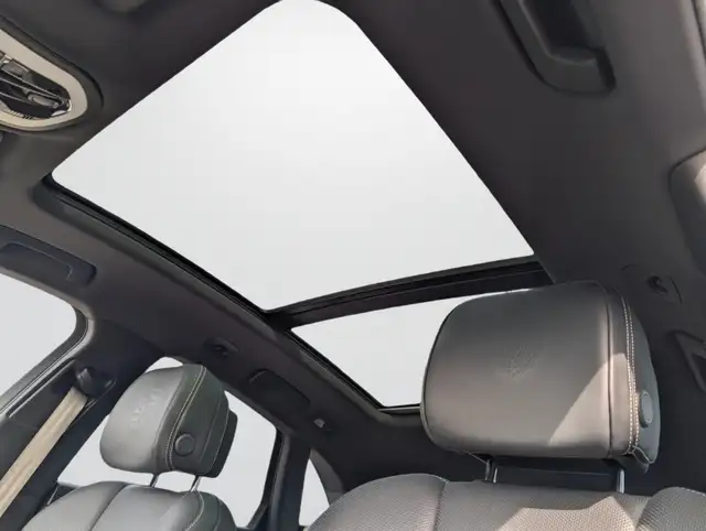 2023 Porsche Macan Macan T Jamais Accid - Photo 11