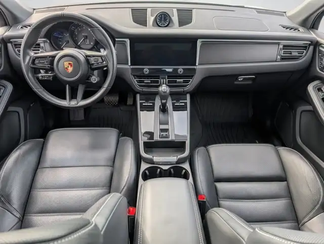 2023 Porsche Macan Macan T Jamais Accid - Photo 12
