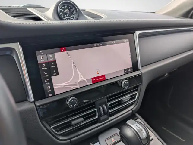 2023 Porsche Macan Macan T Jamais Accid - Photo 17