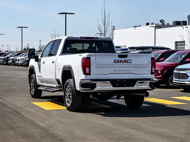 2024 GMC Sierra 2500HD SLE 6.6L Duramax | 5th Wheel Prep Package - Photo 11