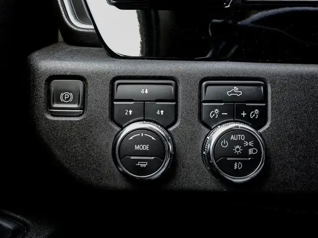 2024 GMC Sierra 2500HD SLE 6.6L Duramax | 5th Wheel Prep Package - Photo 19