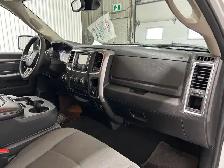 RAM 1500 Classic Slt Awd V8 2023 a vendre - Photo 18