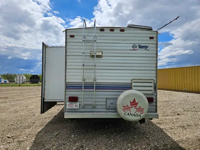 1995 Terry 32 Ft T/A Fifth Wheel 325F - Photo 7