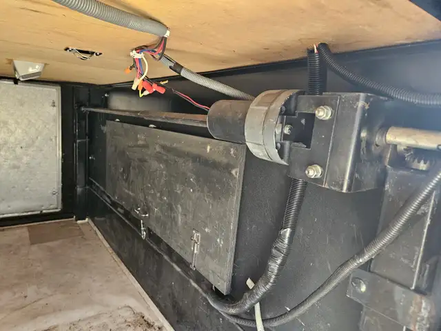 1995 Terry 32 Ft T/A Fifth Wheel 325F - Photo 23