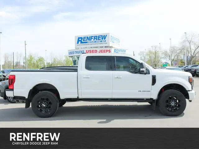 2022 Ford Super Duty F-350 SRW LARIAT  V8 Diesel