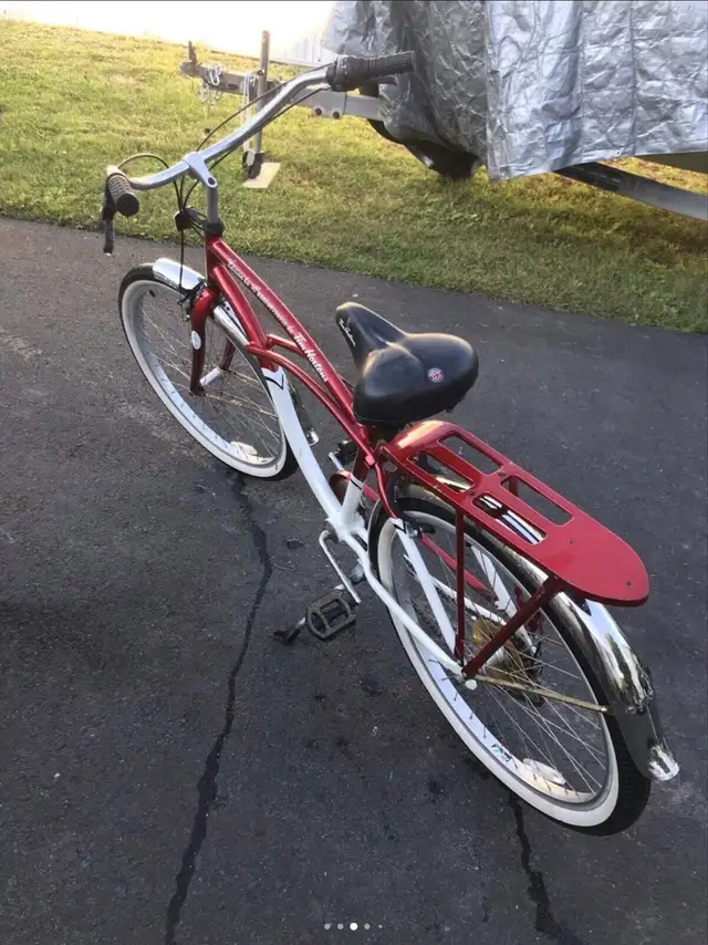 two TIM HORTONS 40 th anniversary bicycles - Photo 3
