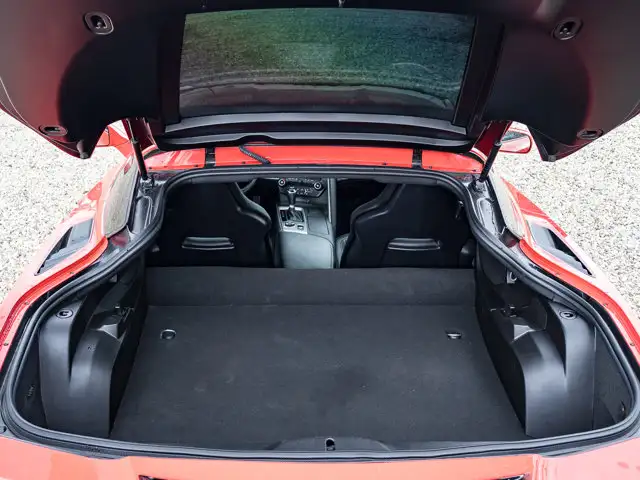 2019 Chevrolet Corvette 1LT - Photo 9
