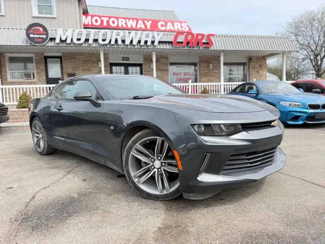 2017 Chevrolet Camaro 2dr Cpe 1LT