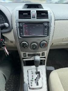 2013 Toyota Corolla 4dr Sdn LE - Photo 12