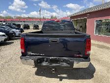 2010 GMC Sierra 1500 SLE Ext. Cab 4WD - Photo 4