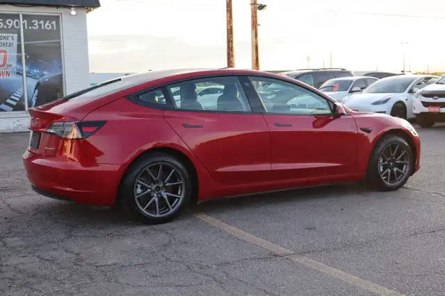 2021 Tesla Model 3 - Photo 7
