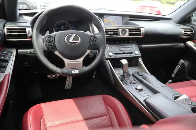 2015 Lexus IS - Photo 12