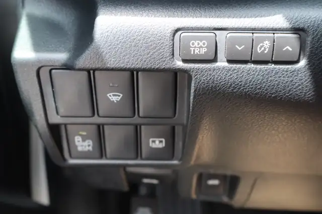 2015 Lexus IS - Photo 28