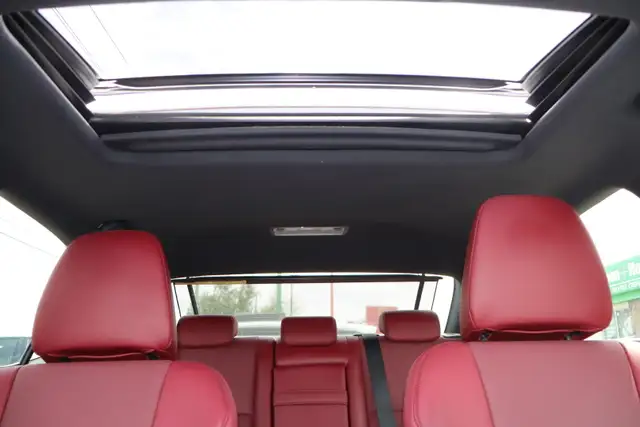2015 Lexus IS - Photo 30