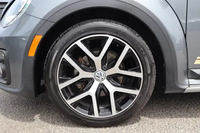 2019 Volkswagen Beetle - Photo 25