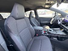 2026 Toyota C-HR SE SE TRIM - Photo 12