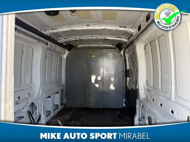 Ford Transit T-350 PA toit moyen 130 po PNBV de 9 500 lb 2020 à - Photo 8