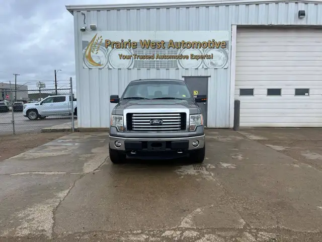 2011 Ford F-150 XLT Crew Cab 5.0L V8 | No Accidents | Command St - Photo 2