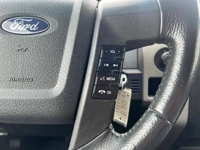 2011 Ford F-150 XLT Crew Cab 5.0L V8 | No Accidents | Command St - Photo 15