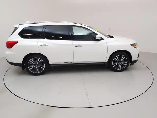 2020 Nissan Pathfinder PLATINUM |4WD|LTHR|HTD COOL SEATS|BOSE|PA - Photo 10