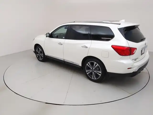 2020 Nissan Pathfinder PLATINUM |4WD|LTHR|HTD COOL SEATS|BOSE|PA - Photo 17