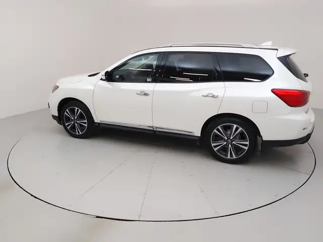 2020 Nissan Pathfinder PLATINUM |4WD|LTHR|HTD COOL SEATS|BOSE|PA - Photo 18