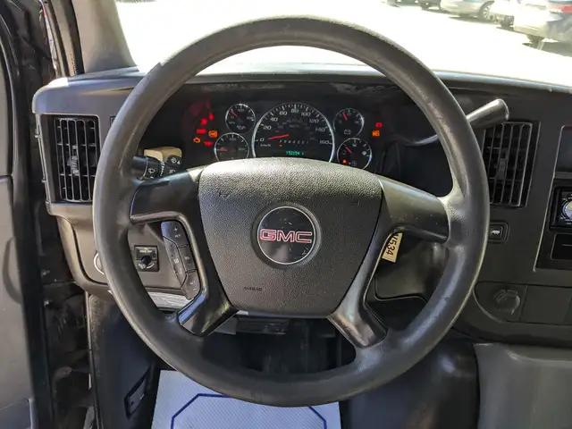 2008 GMC Savana 3500 DIESEL | 18 SEATS | AC UNIT |POWER ENTRANCE - Photo 14