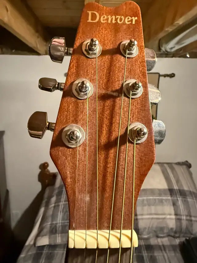 Denver Acoustic Guitar (Left Handed) - Photo 4