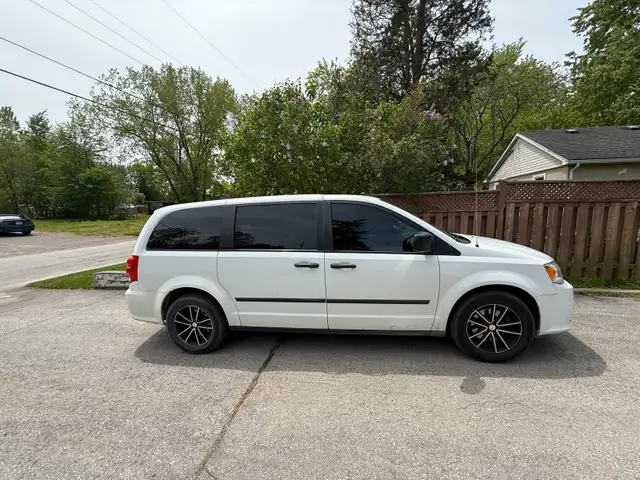 Dodge Caravan 2017