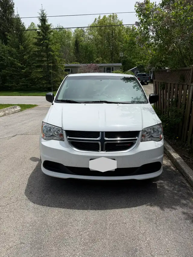 Dodge Caravan 2017 - Photo 3