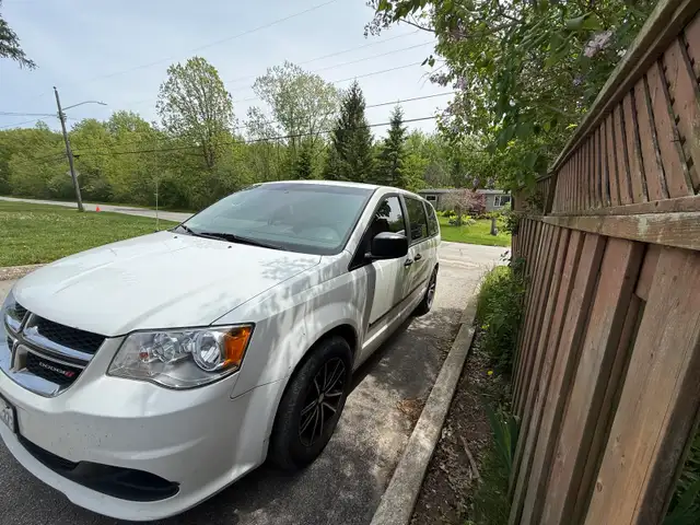 Dodge Caravan 2017 - Photo 5