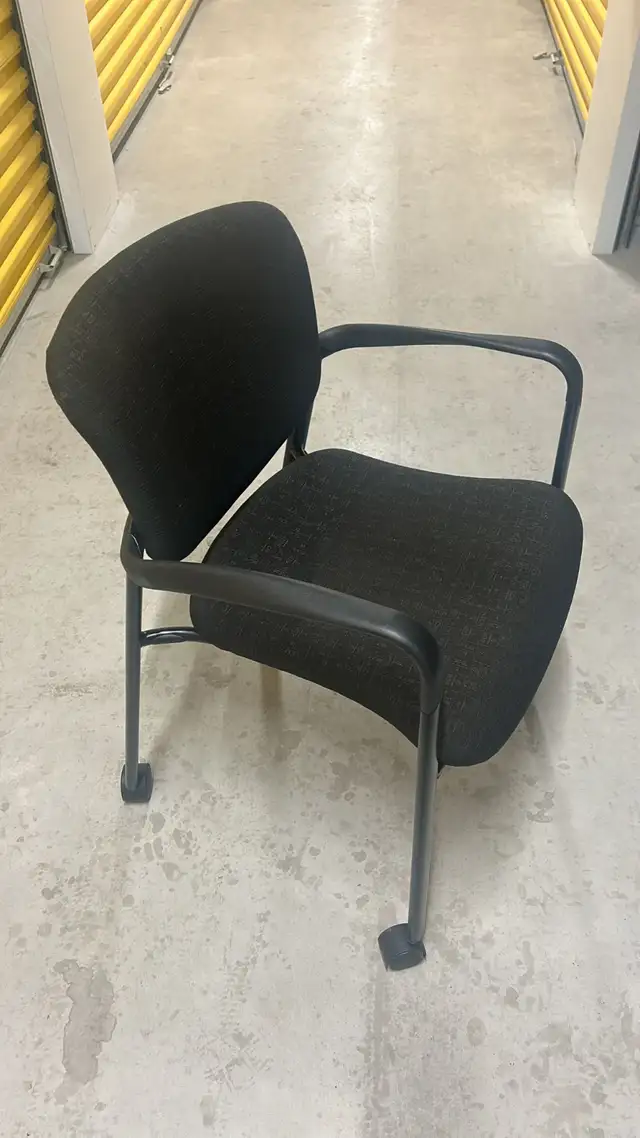 Haworth Improv Visitor Chair – Professional Guest Seating | $75 - Photo 2