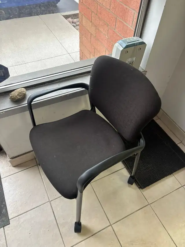 Haworth Improv Visitor Chair – Professional Guest Seating | $75 - Photo 5
