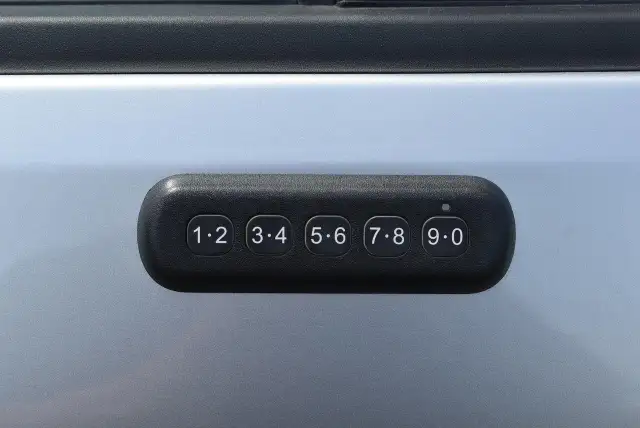2023 Ford F-150 XLT - 5.0L - 6.5' BOX - LIFTED - Photo 24