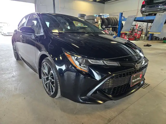 2019 Toyota Corolla SE Hatchback | Well Serviced | Clean Title - Photo 3