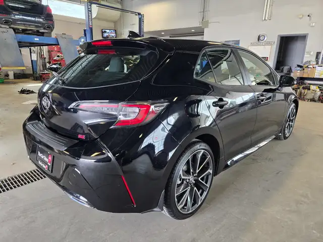 2019 Toyota Corolla SE Hatchback | Well Serviced | Clean Title - Photo 5