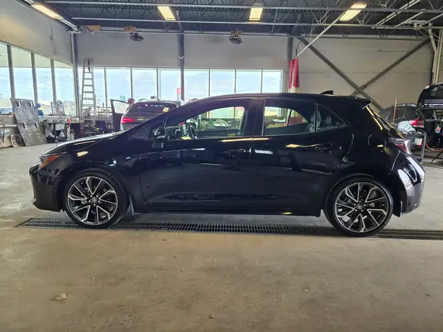 2019 Toyota Corolla SE Hatchback | Well Serviced | Clean Title - Photo 8