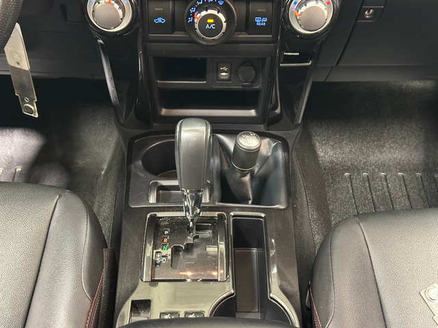 2015 Toyota 4Runner SR5 - Bluetooth - Photo 15