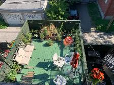 Très grand 4 1/2 de 5 pièces ! Terrasse sur le toit. 1er Juillet