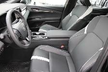 2025 Toyota Camry SE - Photo 8