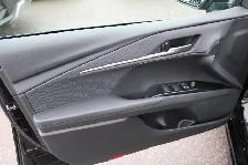 2025 Toyota Camry SE - Photo 9