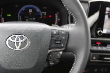 2025 Toyota Camry SE - Photo 25
