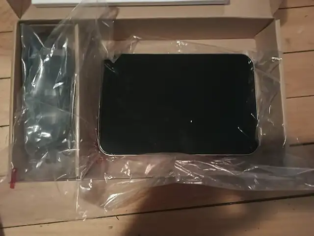 Toshiba AT-270 Brand New Open Box Tablet - Photo 2