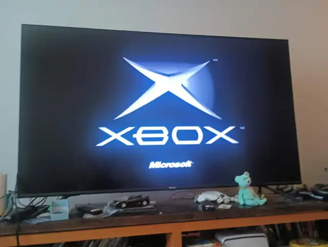 Original XBOX Console 2001 With 4 controllers - Photo 2