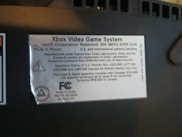 Original XBOX Console 2001 With 4 controllers - Photo 4