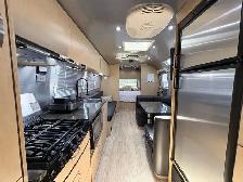 2014 Airstream 30FBQ BUNK - Photo 9