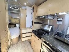 2014 Airstream 30FBQ BUNK - Photo 14